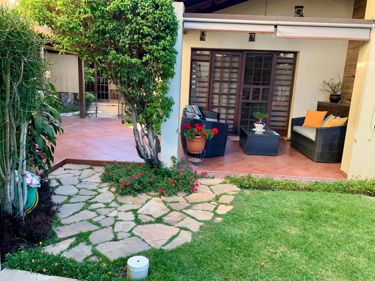 Apartamento Con Jardin โกชาบัมบา ภายนอก รูปภาพ