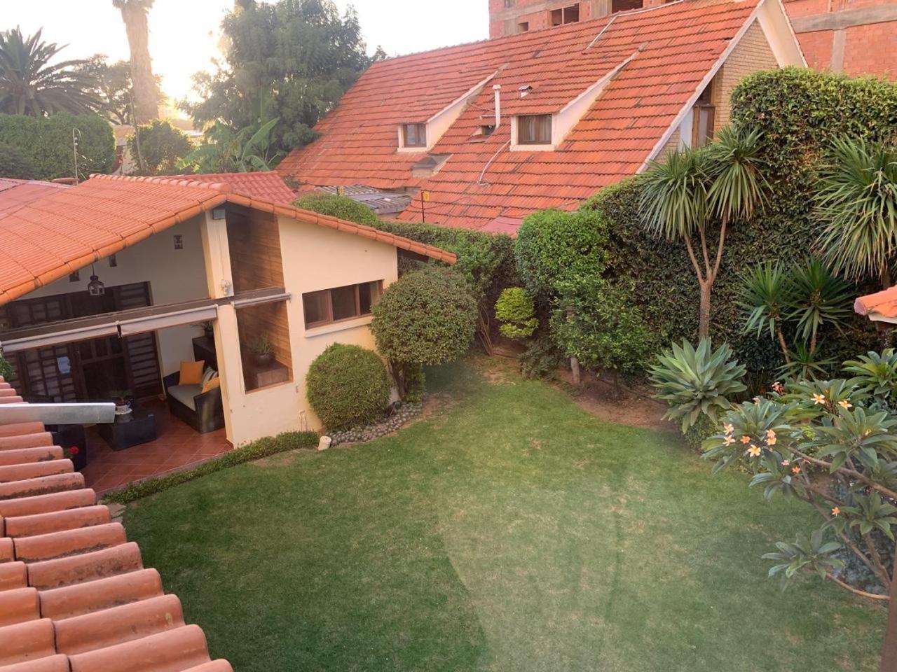 Apartamento Con Jardin โกชาบัมบา ภายนอก รูปภาพ